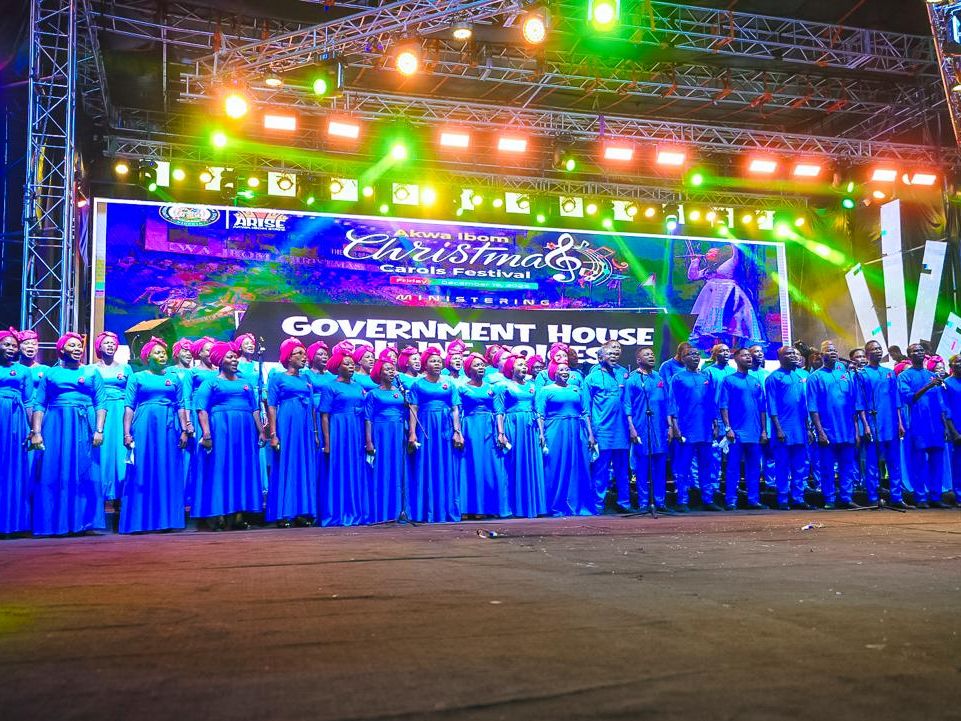 A children and teens choir group